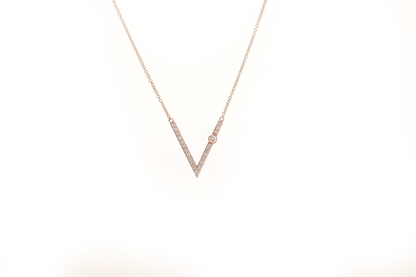 Every Day Second Size V Pavè Pendant